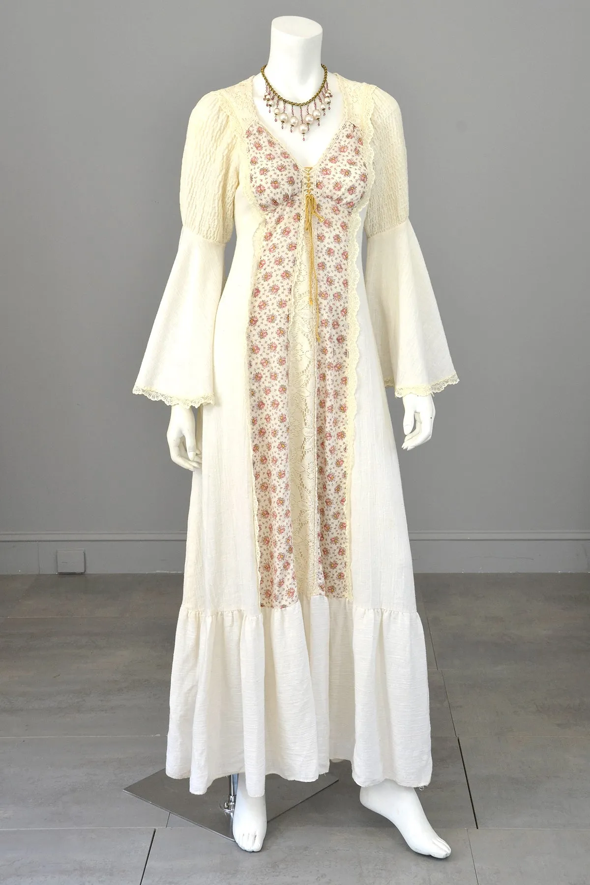 1970s Vintage Renaissance Victorian Revival Peasant Prairie Dress by Jody T | Romantic Hippie Dress w Poet Bell Sleeves | 70s Wo