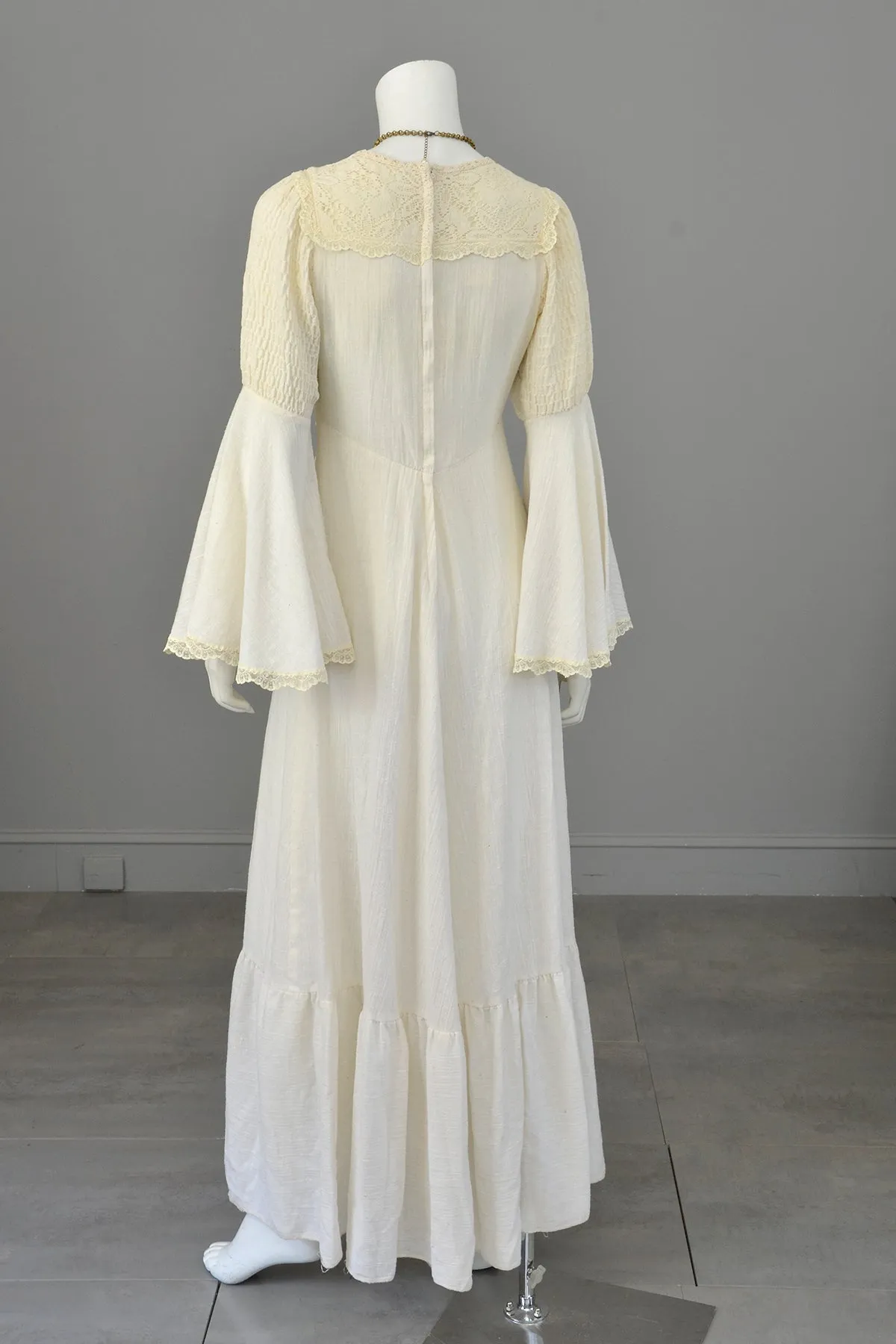 1970s Vintage Renaissance Victorian Revival Peasant Prairie Dress by Jody T | Romantic Hippie Dress w Poet Bell Sleeves | 70s Wo