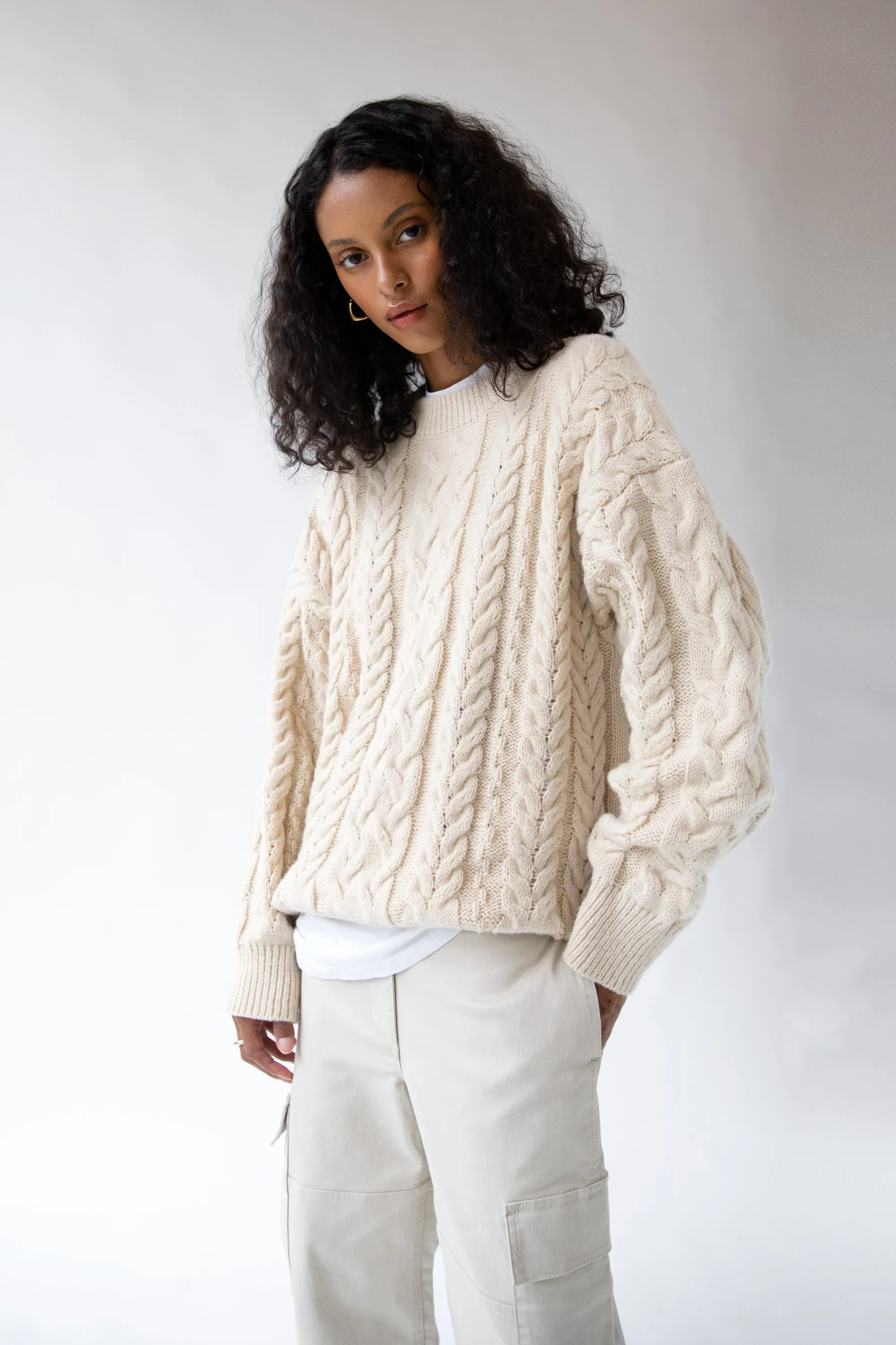 CABLE KNIT CREWNECK SWEATER