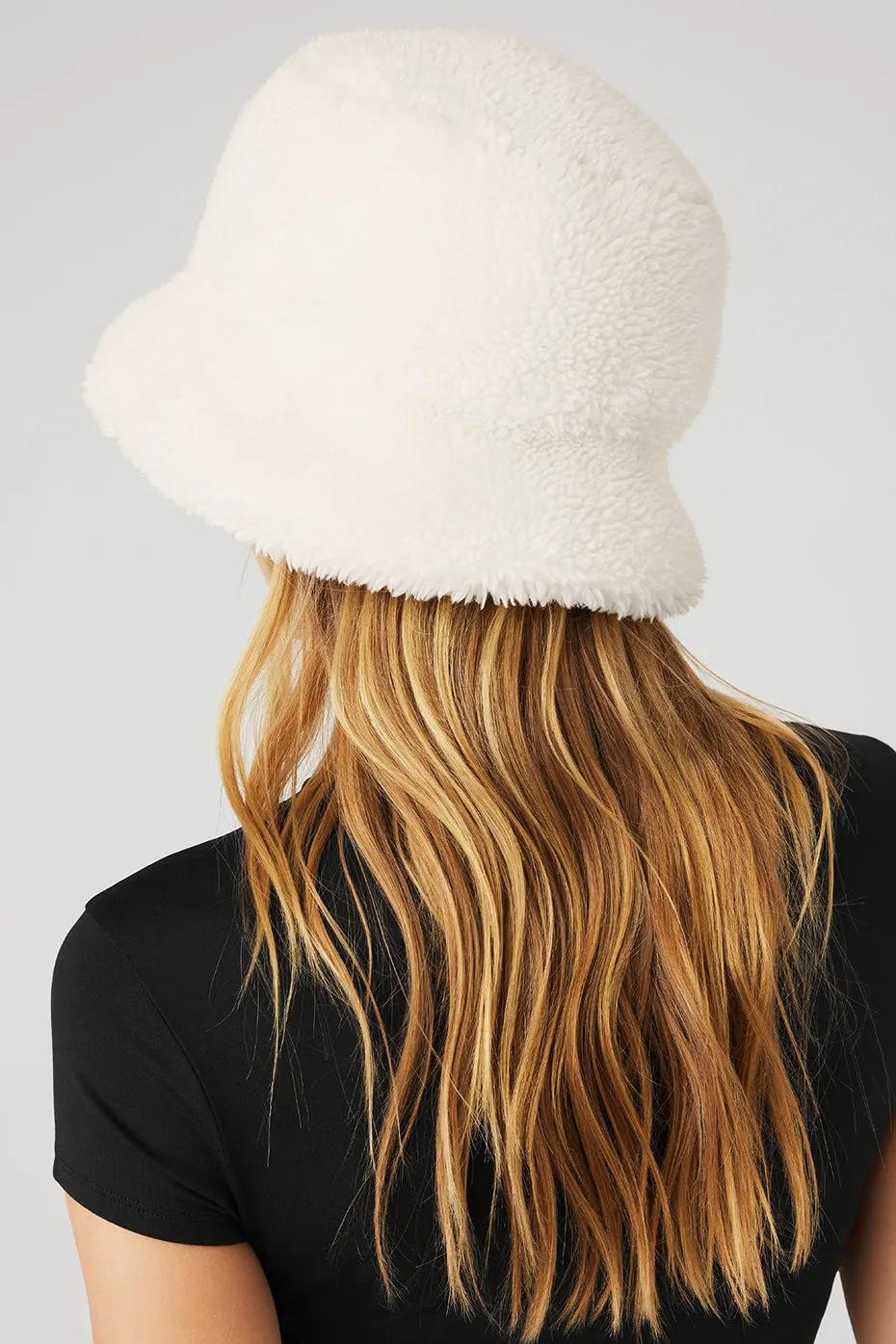 Foxy Sherpa Bucket Hat - Ivory