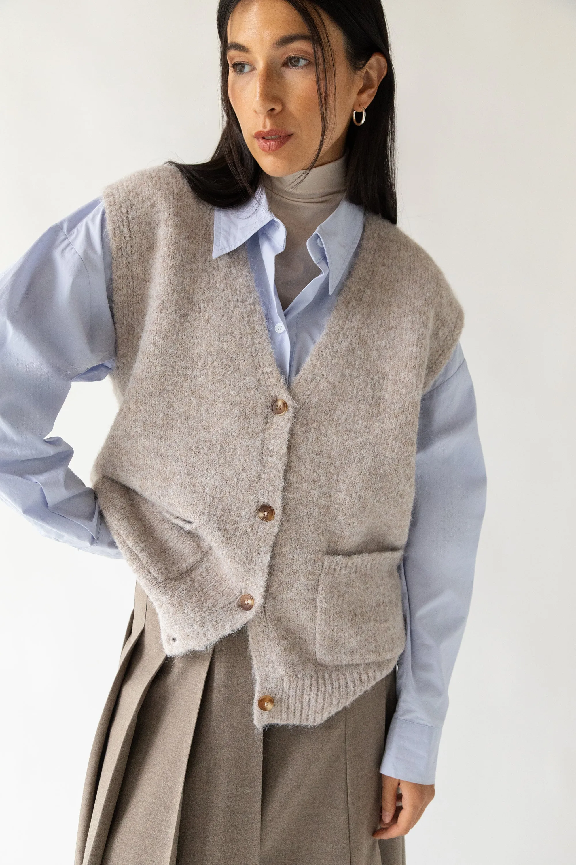 OVERSIZED BUTTON FRONT SWEATER VEST