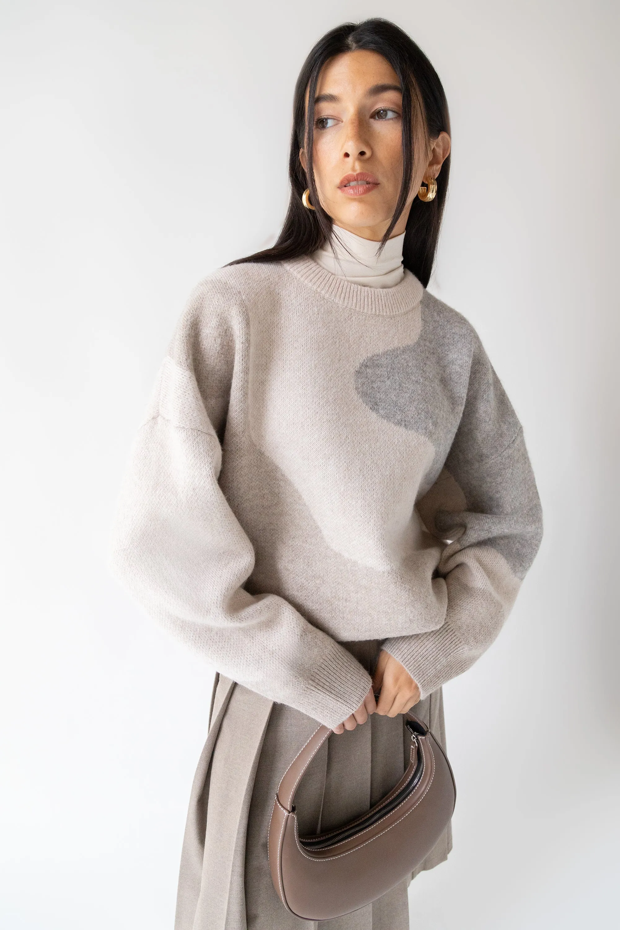 OVERSIZED INTARSIA KNIT CREWNECK SWEATER