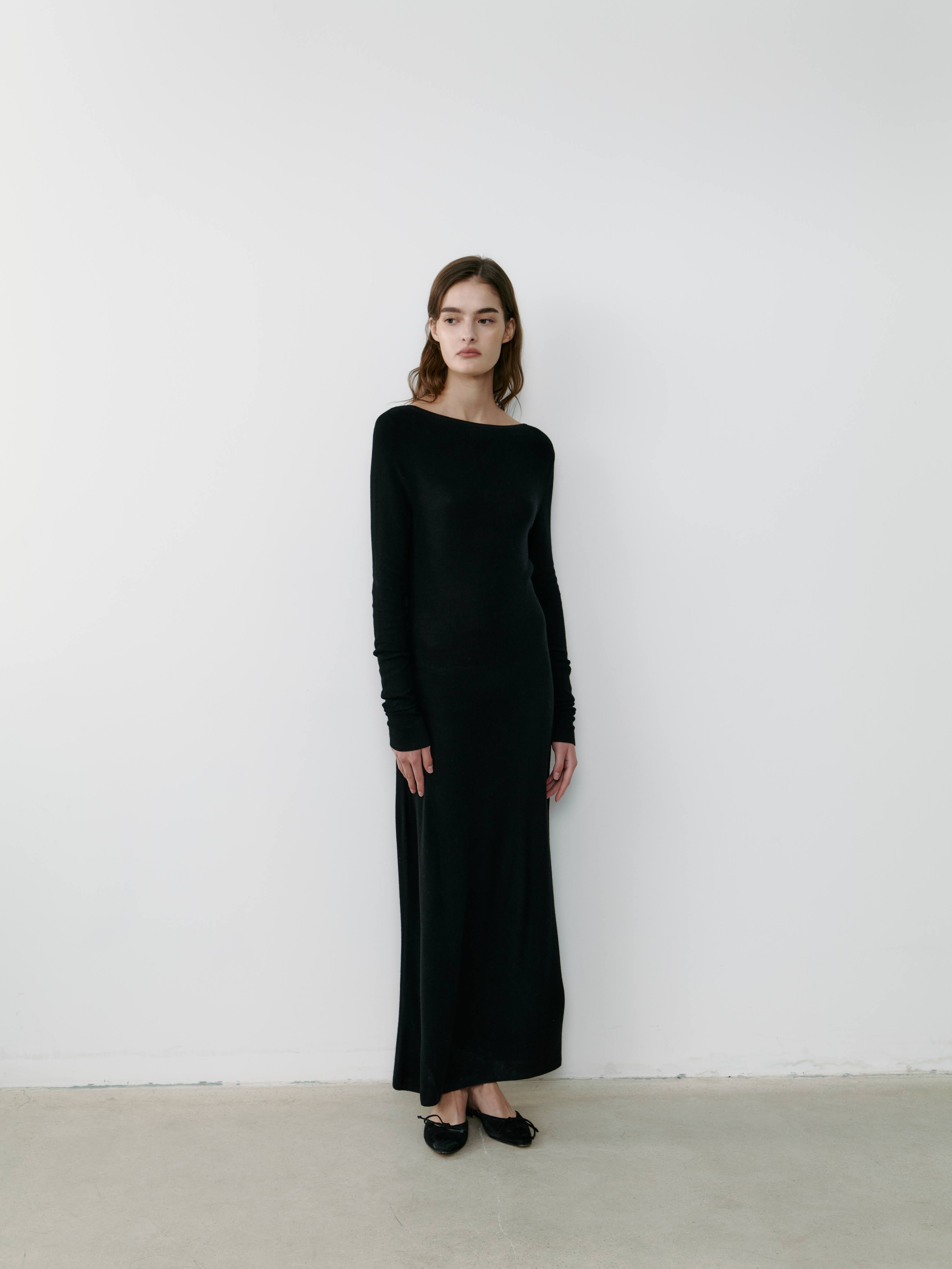 THE RESORT DRESS - BLACK