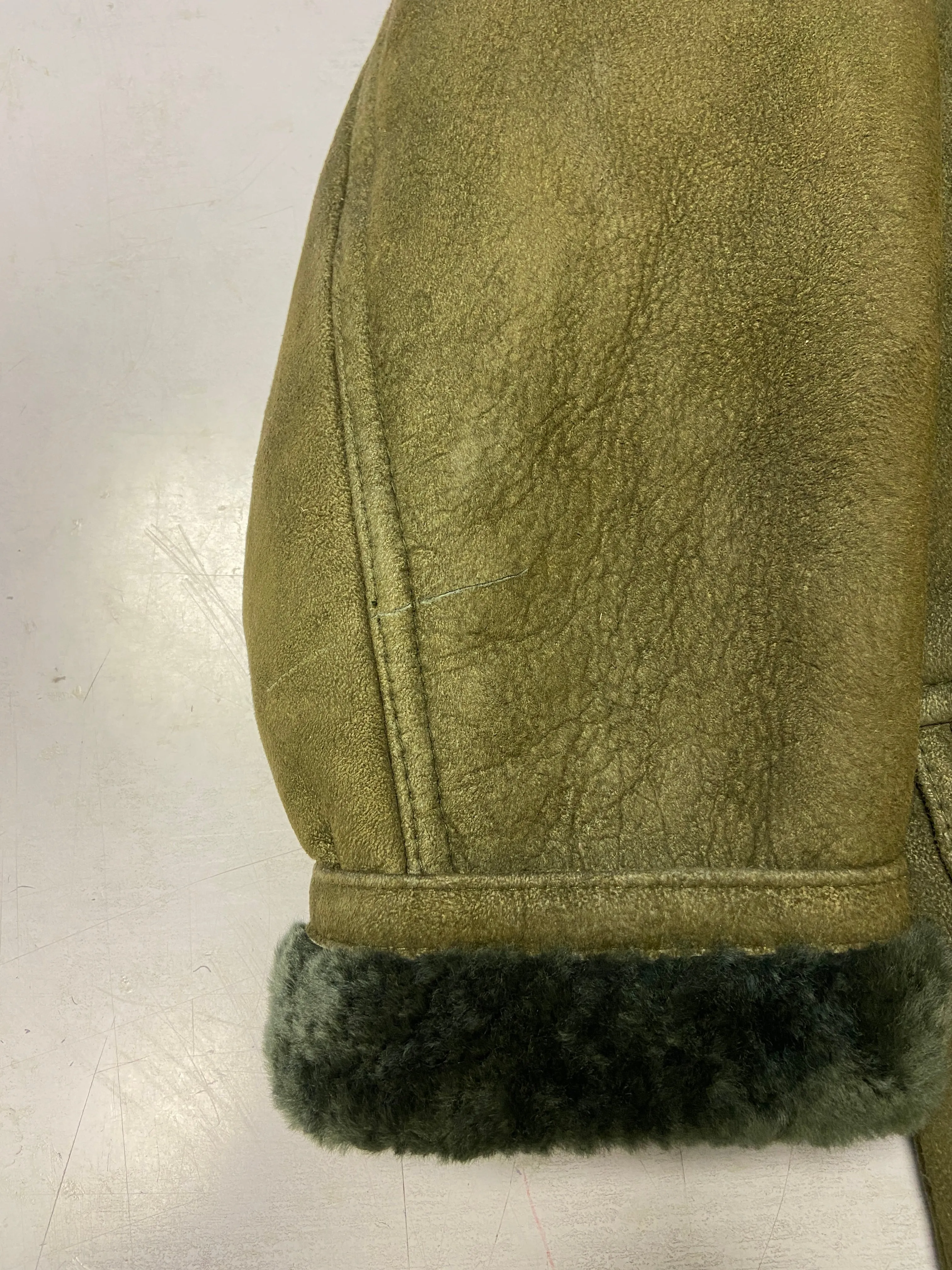 Vintage 80's Men Sheepskin Coat in Green