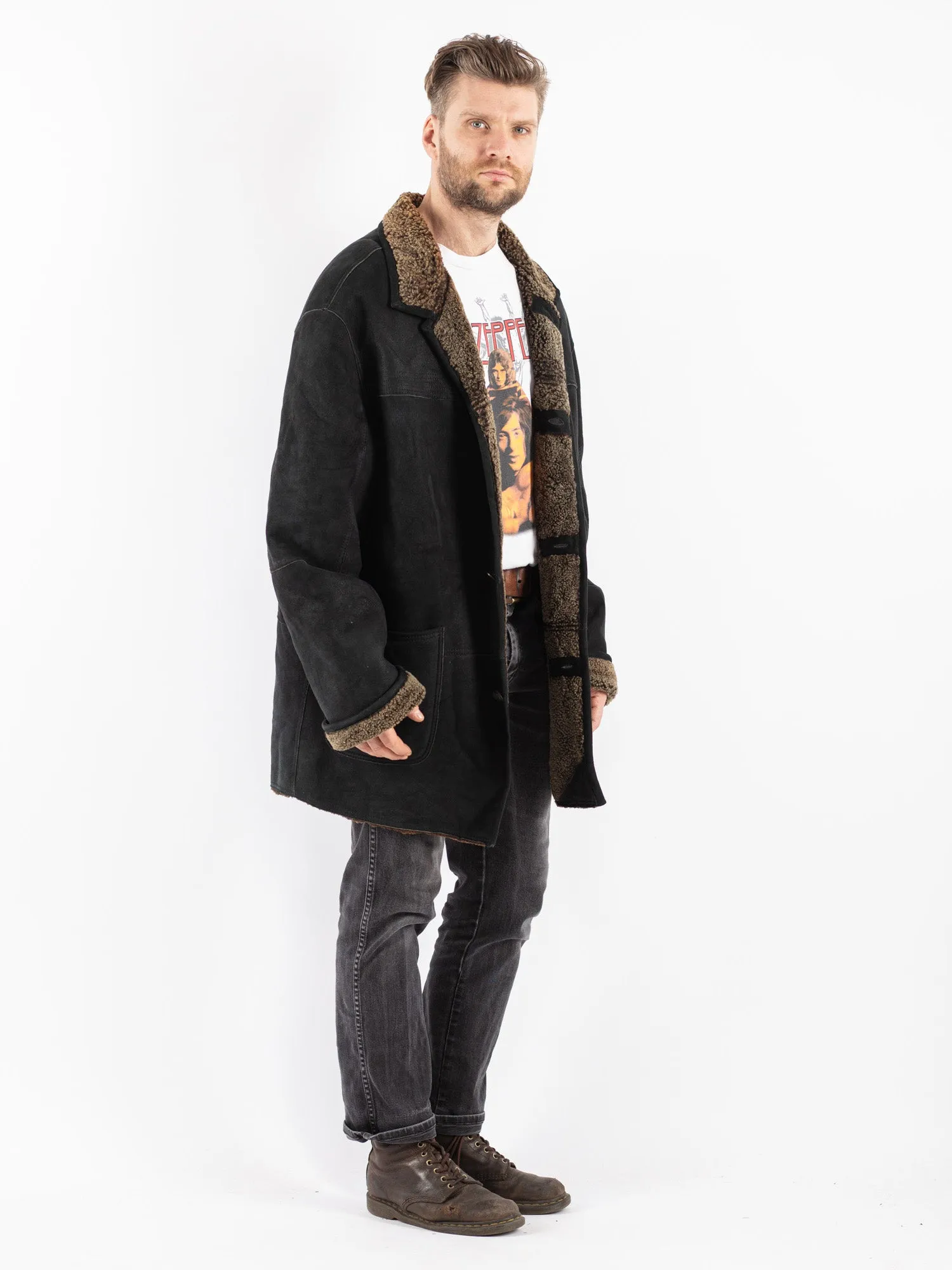 Vintage 90's Men Oversized Sheepskin Coat in Black