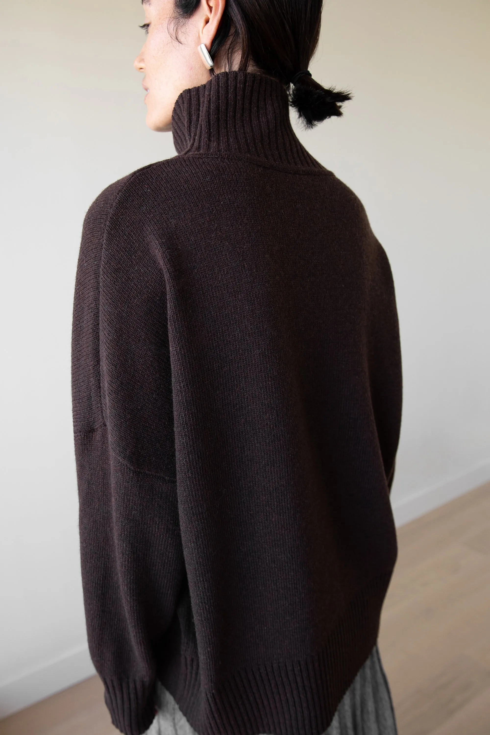 WOOL-BLEND OVERSIZED TURTLENECK SWEATER